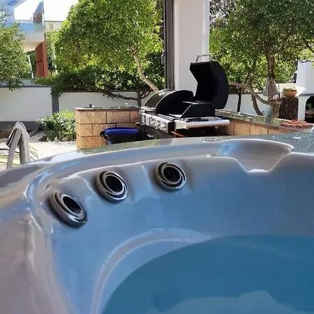 Pagar - With Jacuzzi - Renovated In 2022 * ポヴリャナ