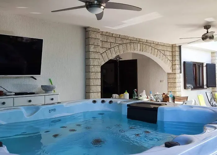 Pagar - With Hydromassage Pool, Pets Friendly *