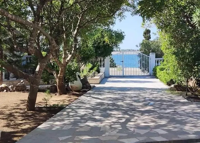 Villa Pagar - With Hydromassage Pool, Pets Friendly