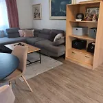 Pagar - With Hydromassage Pool, Pets Friendly ポヴリャナ