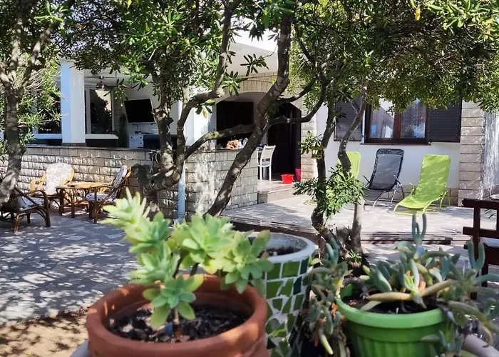 Pagar - With Hydromassage Pool, Pets Friendly