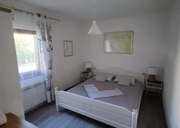 Вилла Pagar - With Hydromassage Pool, Pets Friendly