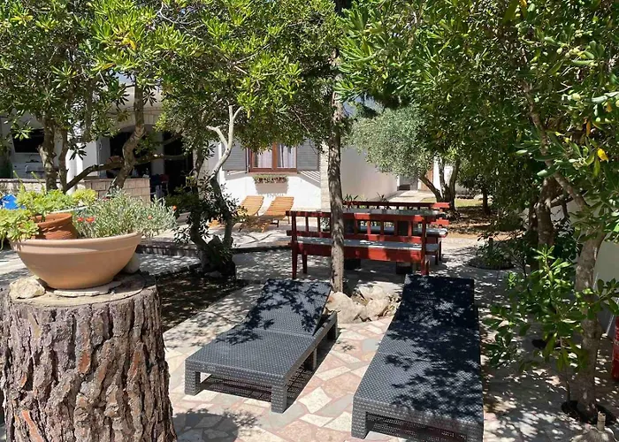 Villa Pagar - With Hydromassage Pool, Pets Friendly And Fresh Interior 2026 *