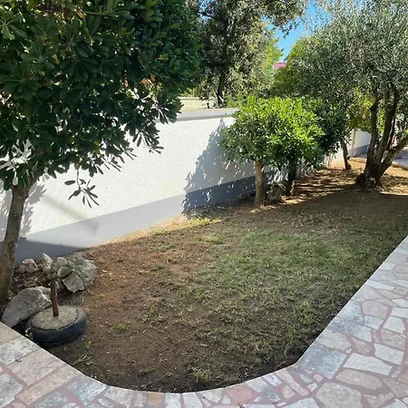 Pagar - With Hydromassage Pool, Pets Friendly * פובליאנה