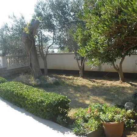 Pagar - With Hydromassage Pool, Pets Friendly And Fresh Interior 2026 Povljana