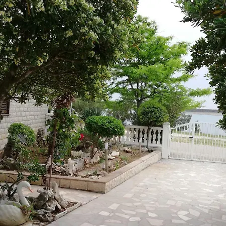 Pagar - With Hydromassage Pool, Pets Friendly And Fresh Interior 2026 Povljana