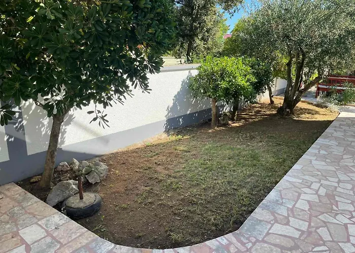 Pagar - With Hydromassage Pool, Pets Friendly * פובליאנה